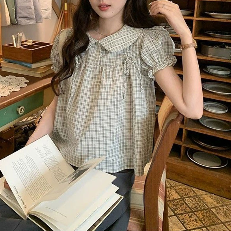 Female Clothing Preppy Style D - огляд і ціна Vintage Toy Collector