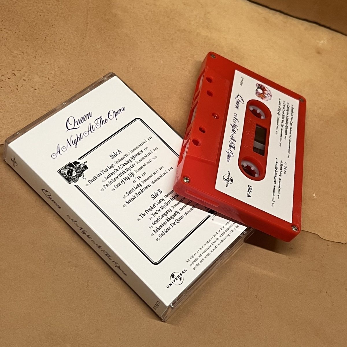 Red Cassette Tape Classic Rock - огляд і ціна Vintage Collectible & Vintage Dolls